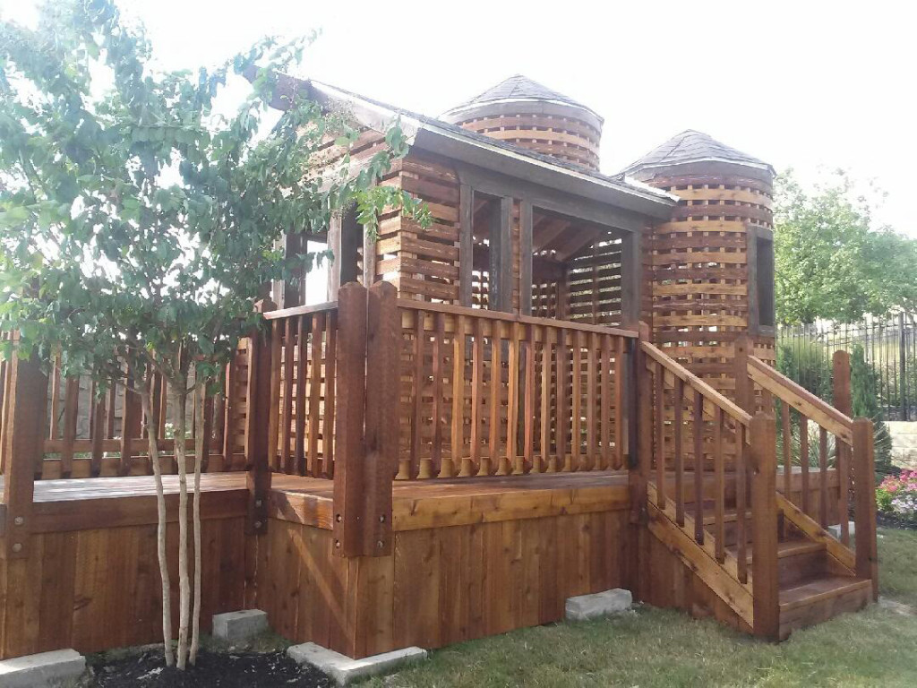 Pete Nelson Treehouse Master designed casita stained by Great Dane